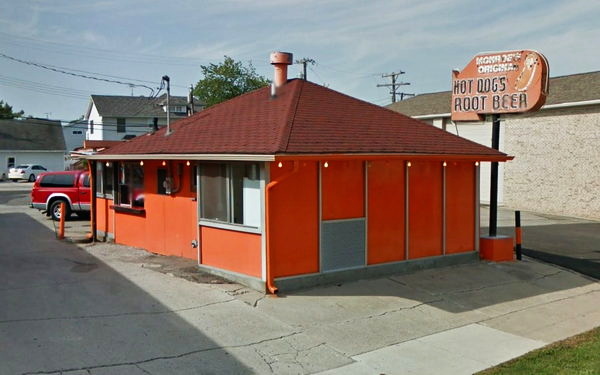 A&W Restaurant - Monroe - 1111 W Front St (newer photo)